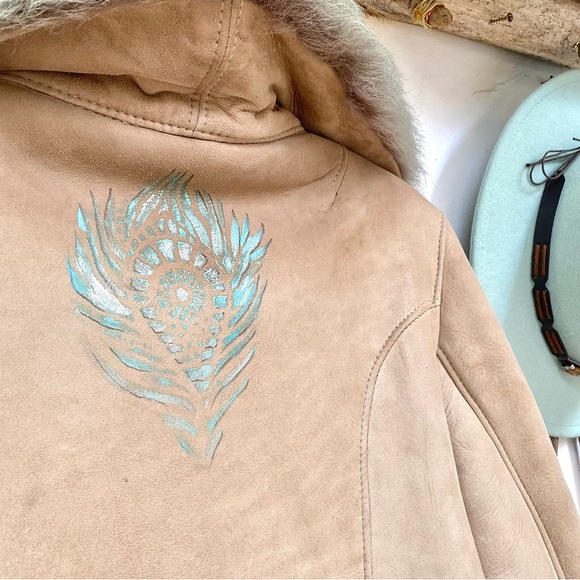 Handpainted Shearling rustic suede AQUA OMBRA leather Gypsy jacket blue feathers - Picture 8 of 16